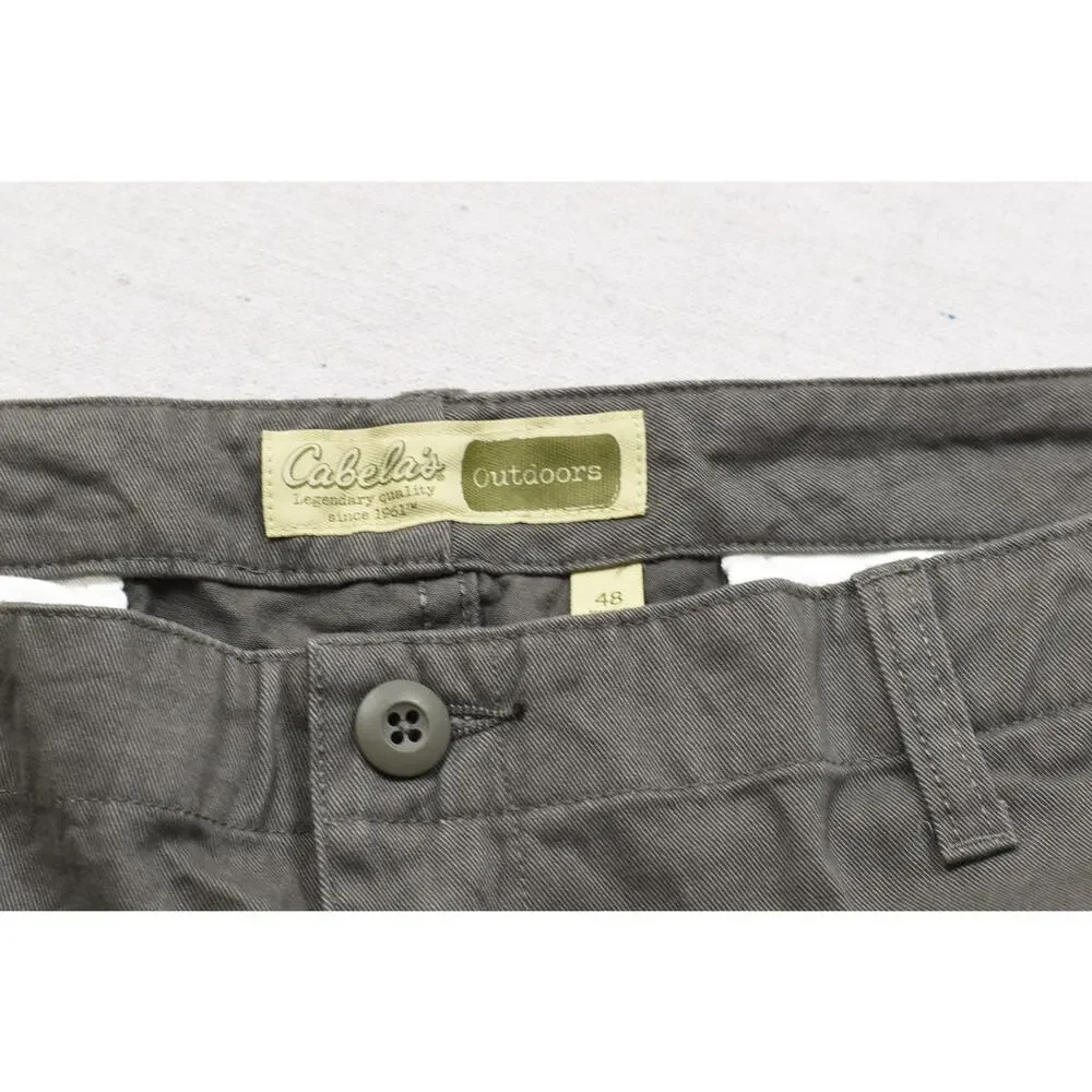 Cabela's Outdoors Men's Size 48 Cargo Shorts Gray 100% Cotton Heavy Duty Utility
